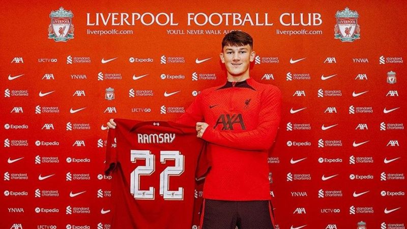 Liverpool'dan geleceğe yatırım transferi