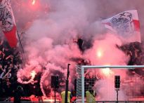 Ajax-Feyenoord maçında olaylar çıktı: Karşılaşma tatil edildi